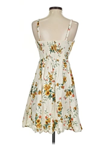 Old Navy Casual Dress (view 2)