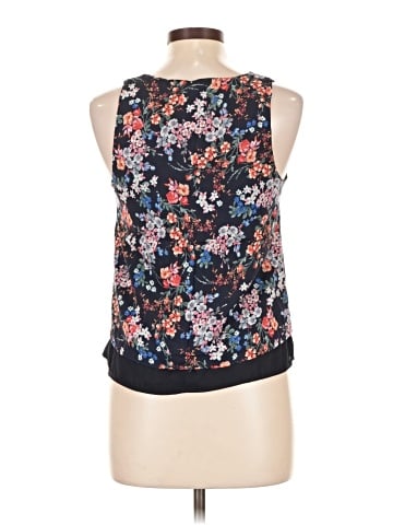 Stradivarius Sleeveless Blouse (view 2)