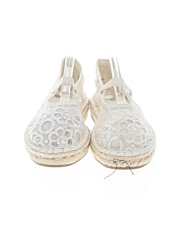 Universal Thread Flats (view 2)