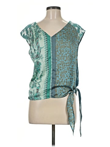 Tiny Sleeveless Blouse (view 1)
