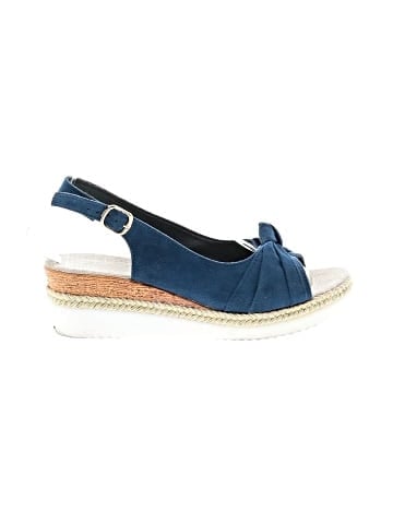 Unbranded Wedges (view 1)