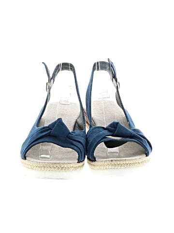 Unbranded Wedges (view 2)