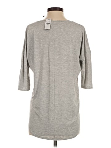 Express 3/4 Sleeve Top (view 2)