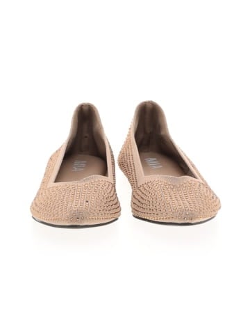 Mia Flats (view 2)