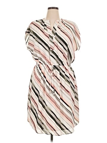 Apt. 9 Casual Dress (view 1)
