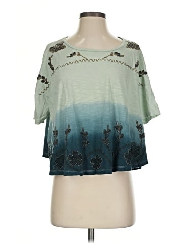 Akemi + Kin Short Sleeve T-Shirt (view 1)