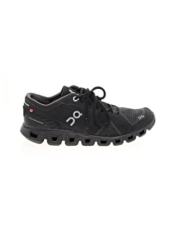 On Cloud Sneakers (view 1)