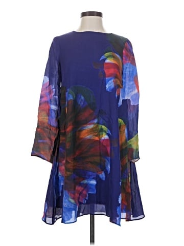 Leifsdottir Casual Dress (view 1)