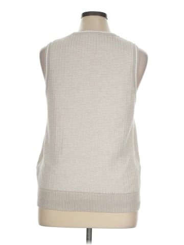 Vineyard Vines Sweater Vest (view 2)