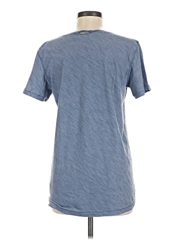 Lululemon Athletica Short Sleeve T-Shirt (view 2)