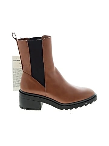 Amazon Essentials Ankle Boots (view 1)