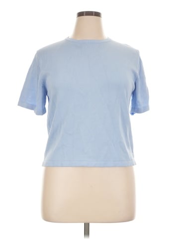 Uniqlo Short Sleeve T-Shirt (view 1)