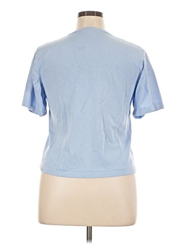 Uniqlo Short Sleeve T-Shirt (view 2)