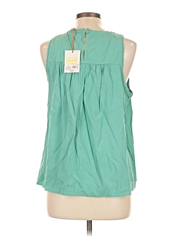 Knox Rose Sleeveless T-Shirt (view 2)