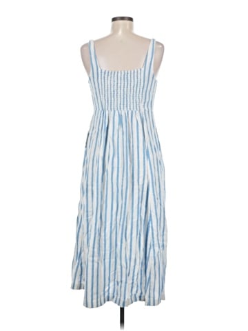 Old Navy Casual Dress (view 2)
