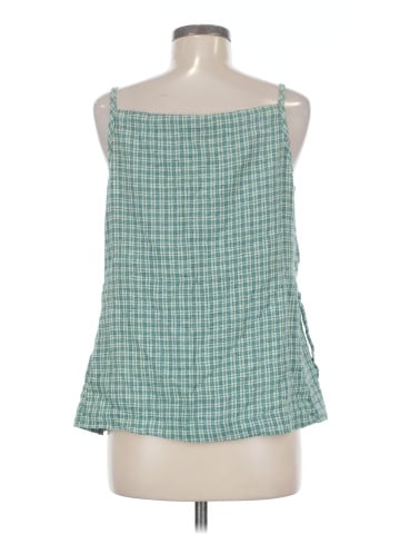 Old Navy Sleeveless Blouse (view 2)