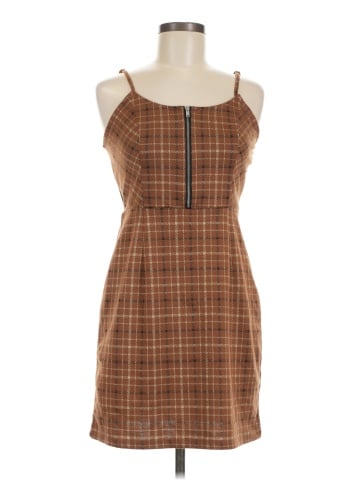 No Boundaries Casual Dress (view 1)