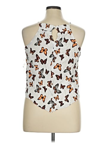 No Boundaries Sleeveless Blouse (view 2)