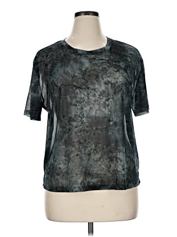 Socialite Active T-Shirt (view 1)