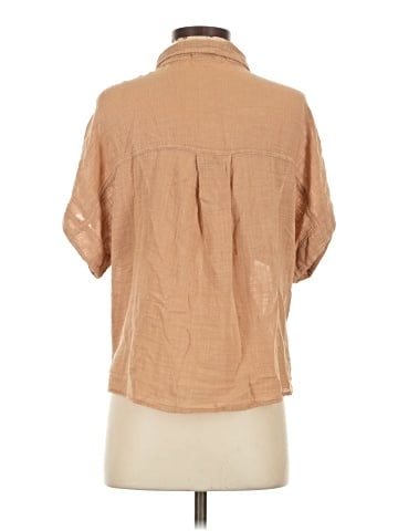 Wearables Short Sleeve Blouse (view 2)