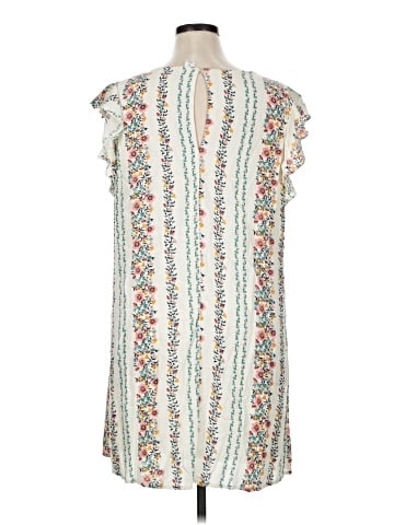 Old Navy Casual Dress (view 2)