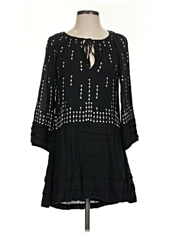 Chloe Oliver Casual Dress (view 1)