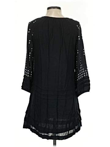Chloe Oliver Casual Dress (view 2)