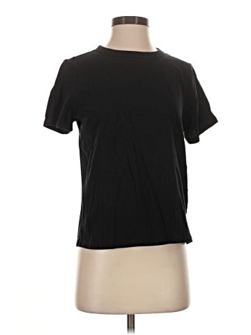 Old Navy Short Sleeve T-Shirt (view 1)