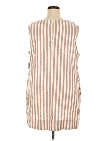 Old Navy Casual Dress (view 2)
