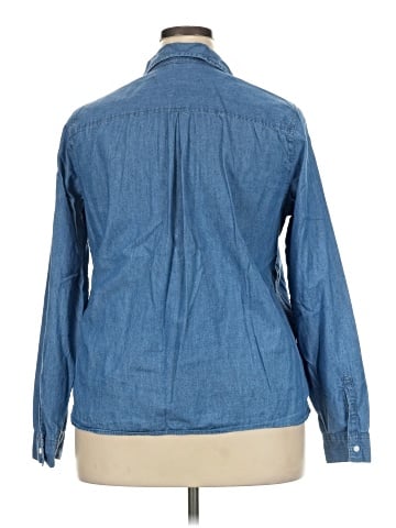 Croft & Barrow Long Sleeve Button-Down Shirt (view 2)