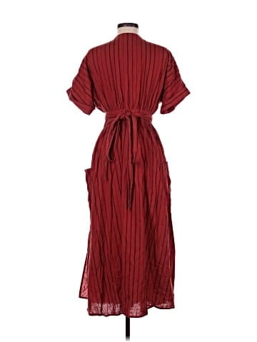 Urban Outfitters Casual Dress (view 2)