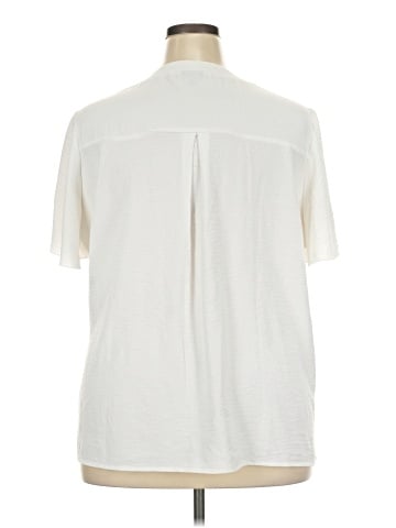 Coco + Carmen Short Sleeve Blouse (view 2)
