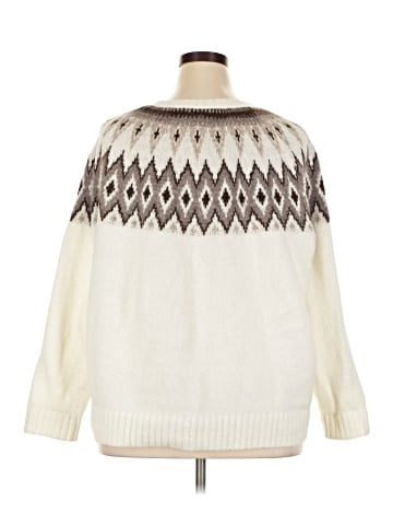 Old Navy Pullover Sweater (view 2)