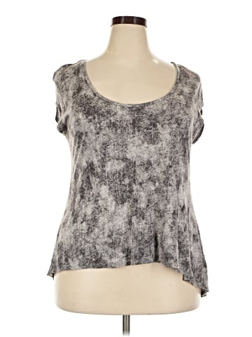 Kaisely Sleeveless T-Shirt (view 1)
