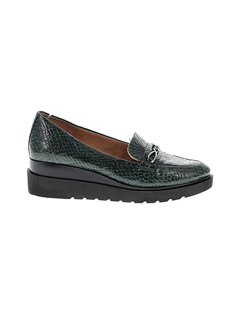 Pre-owned Naturalizer Flats In Green