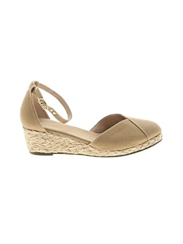 Unbranded Wedges (view 1)
