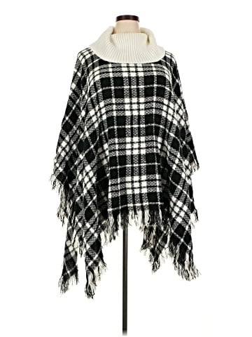 Allie & Rob Poncho (view 1)