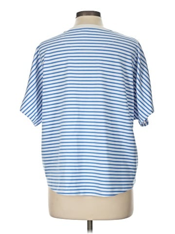 Danskin Short Sleeve Top (view 2)