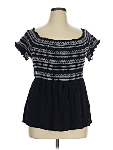 City Chic Short Sleeve Top (view 1)