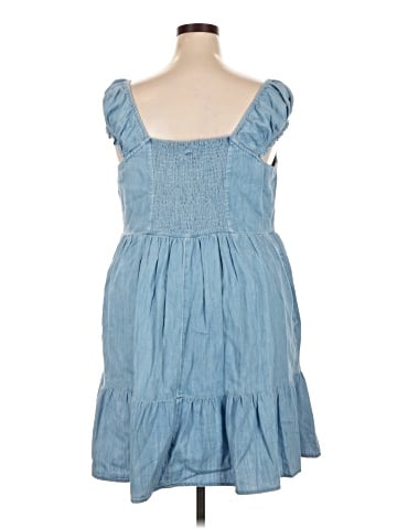 Old Navy Casual Dress (view 2)
