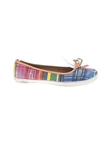 Unbranded Flats (view 1)