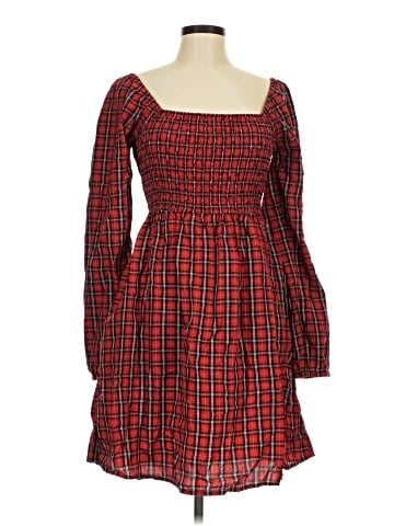 Old Navy Casual Dress (view 1)