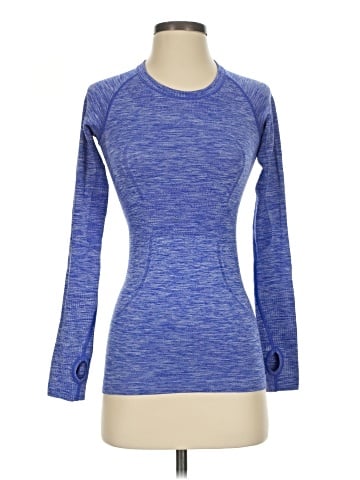 Lululemon Athletica Long Sleeve T-Shirt (view 1)