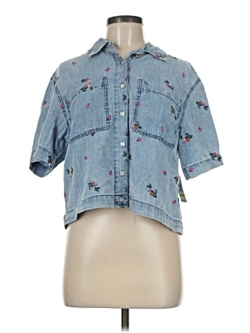 Kensie Short Sleeve Button-Down Shirt (view 1)