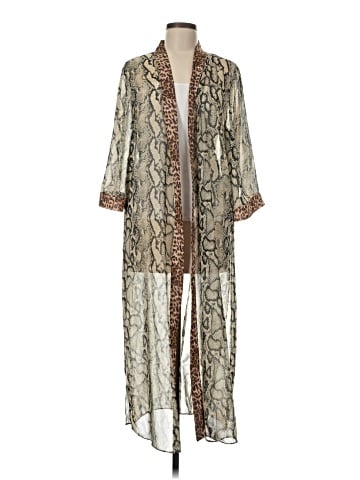 Lisa Rinna Kimono (view 1)