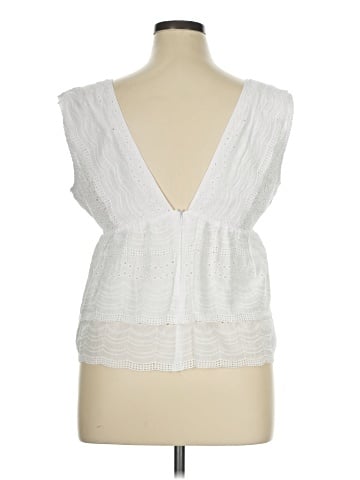 Gianni Bini Sleeveless Blouse (view 2)