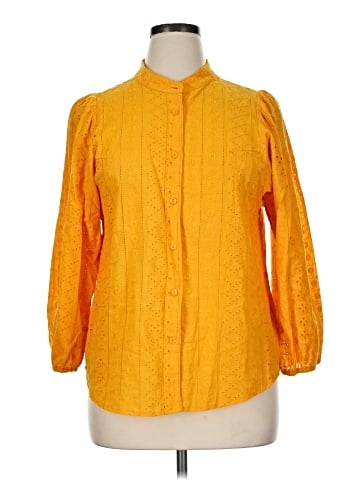 Solitaire 3/4 Sleeve Button-Down Shirt (view 1)