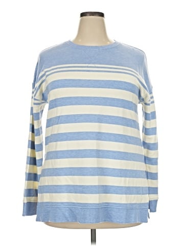 Vineyard Vines Pullover Sweater (view 1)