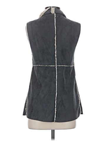 Dylan Vest (view 2)