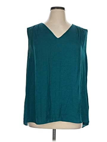 Jennifer Lopez Sleeveless Blouse (view 1)